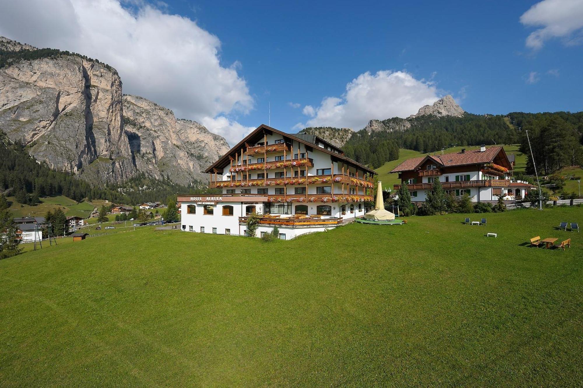 Hotel Alaska Selva di Val Gardena Exterior photo