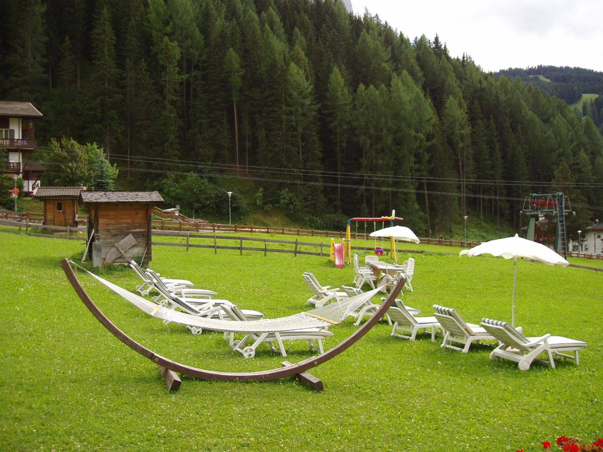 Hotel Alaska Selva di Val Gardena Exterior photo