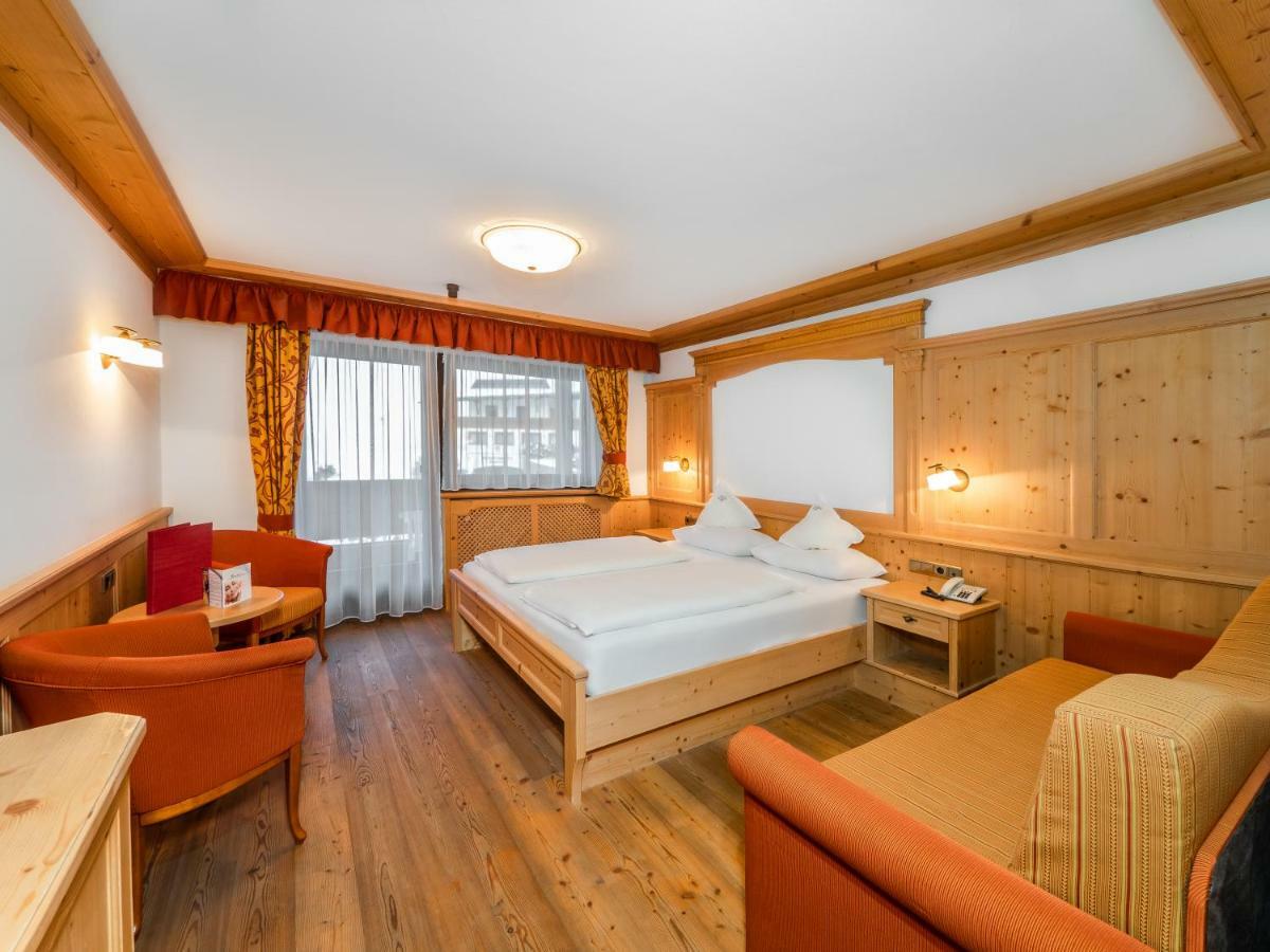 Hotel Alaska Selva di Val Gardena Exterior photo